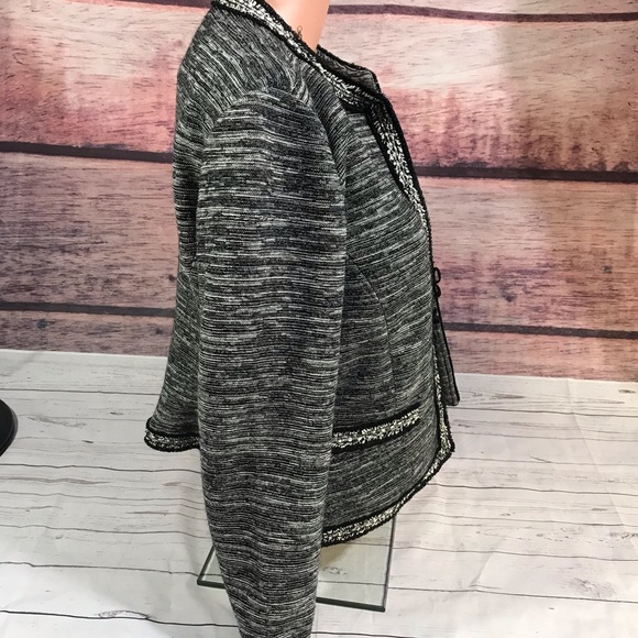 Talbots woman’s sweater size S - Picture 3 of 5